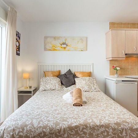 Studios Nerja Center D Εξωτερικό φωτογραφία